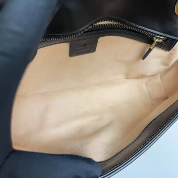 Gucci GG Marmont Black Shoulder Bag - Picture 4 of 8